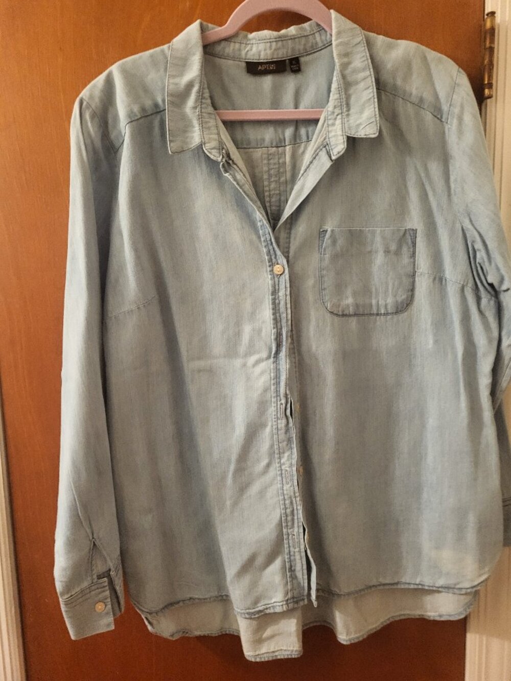 Women's Apt. 9 light denim blouse